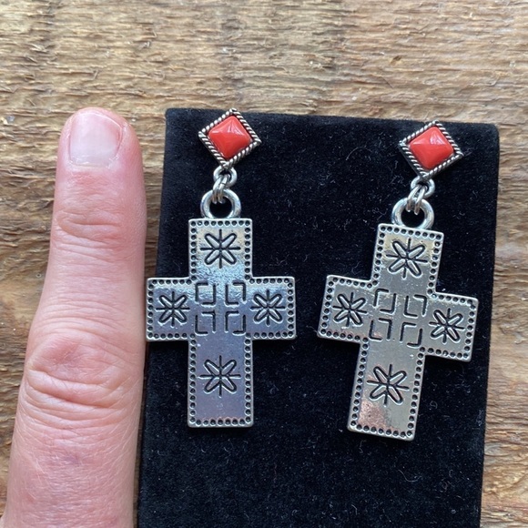 RED and silver etched cross western style post dangle earrings - Picture 3 of 4